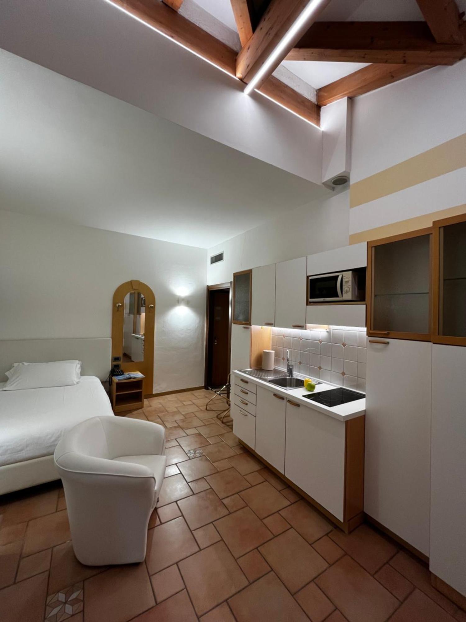 America Apartments By Hotel America Trento Exterior photo